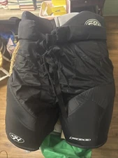 Hockey pants Senior medium Excellent Condition Possibly Goalie???
