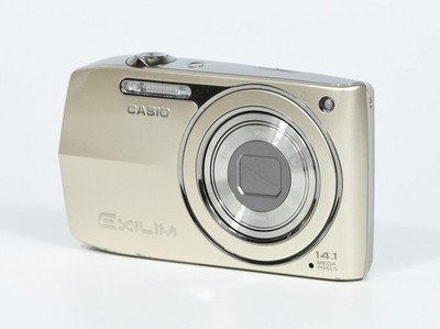CASIO EXILIM EX-Z2300 Compact Digital Camera Gold w/SD card, case