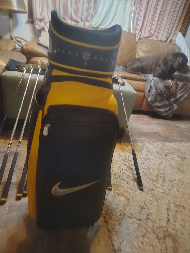 ¡¡Bolso Nike Sumo Sasquatch original!! Forma justa y muy buen aspecto! Foto 3 de 4