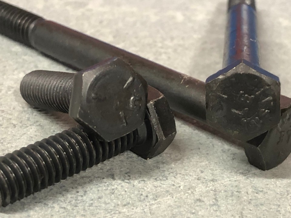 Quadrajet Carb Carburetor Mounting Hold Down Bolts 6589 GM Rochester