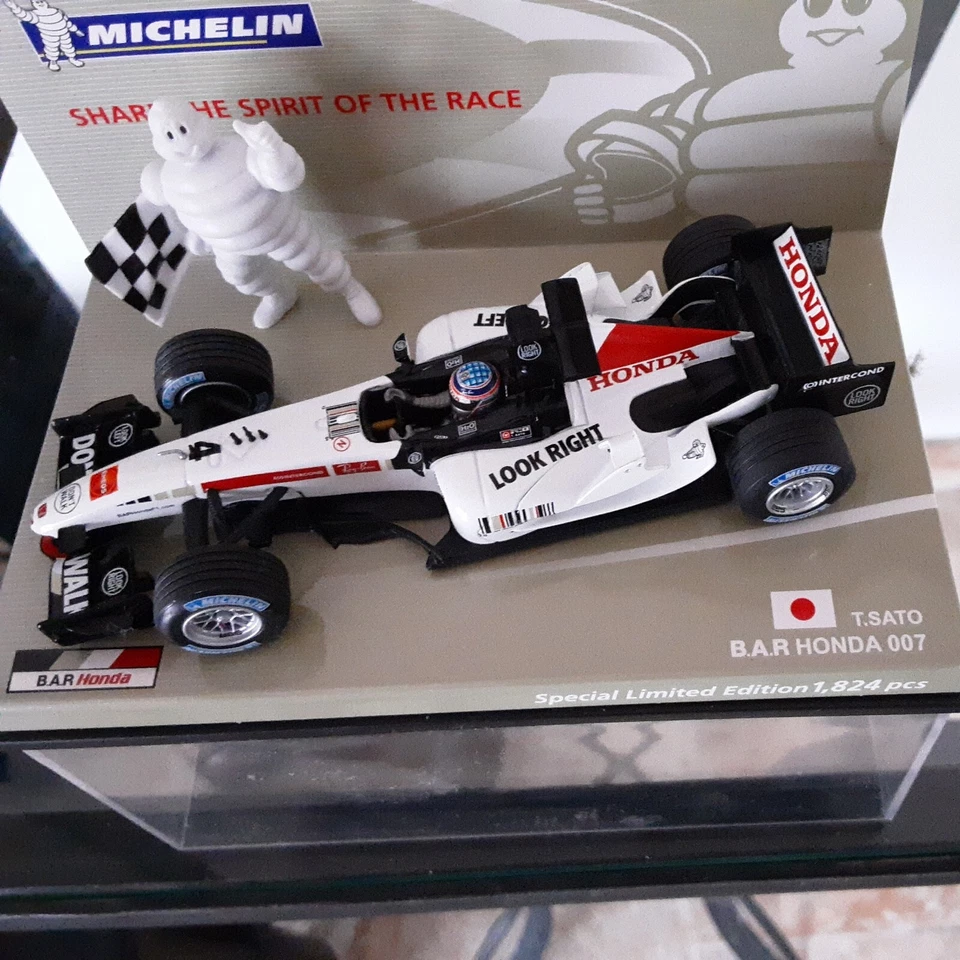 F1 1/43 BAR HONDA 007 Edition Limitee 1824  pieces TAKUMA SATO - Photo 4/4