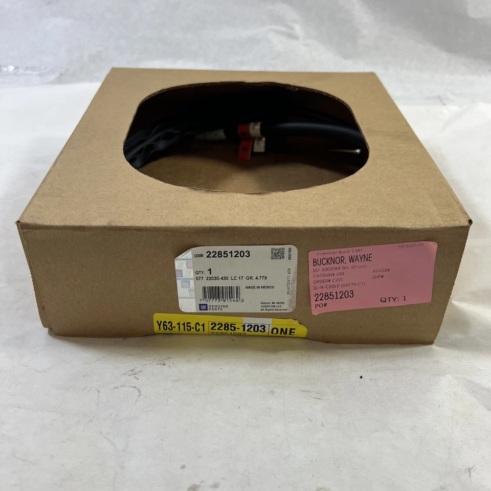 Cabo lateral esquerdo traseiro original do fabricante GM Escalade ESV 2010-2014 22851203 - Imagem 4 de 4