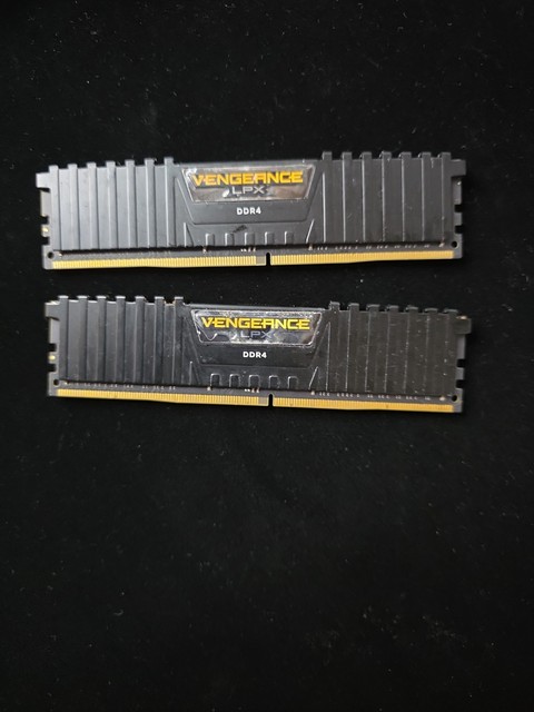 Corsair Vengeance LPX 32GB DDR4-3200 CL16 (CMK32GX4M2E3200C16)