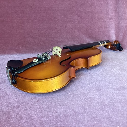 Dolfin Stradivarius Model No 2872 Violin in Case with Bow (13A) MO#8767 - Picture 3 of 21