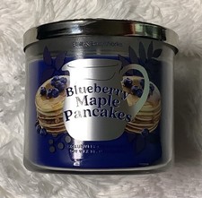 BATH BODY WORKS 3 WICK CANDLE BLUEBERRY MAPLE PANCAKES