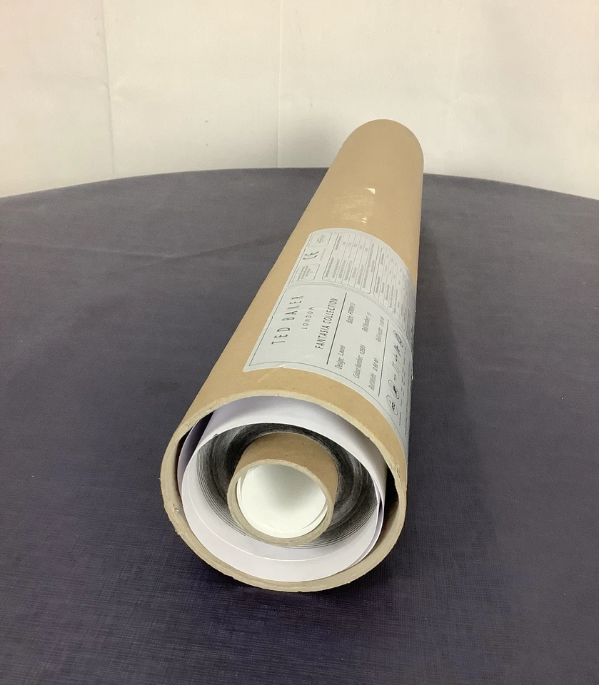 Papel de parede Ted Baker Fantasia louro ouro preto palma selva girafa design garça - Imagem 4 de 4