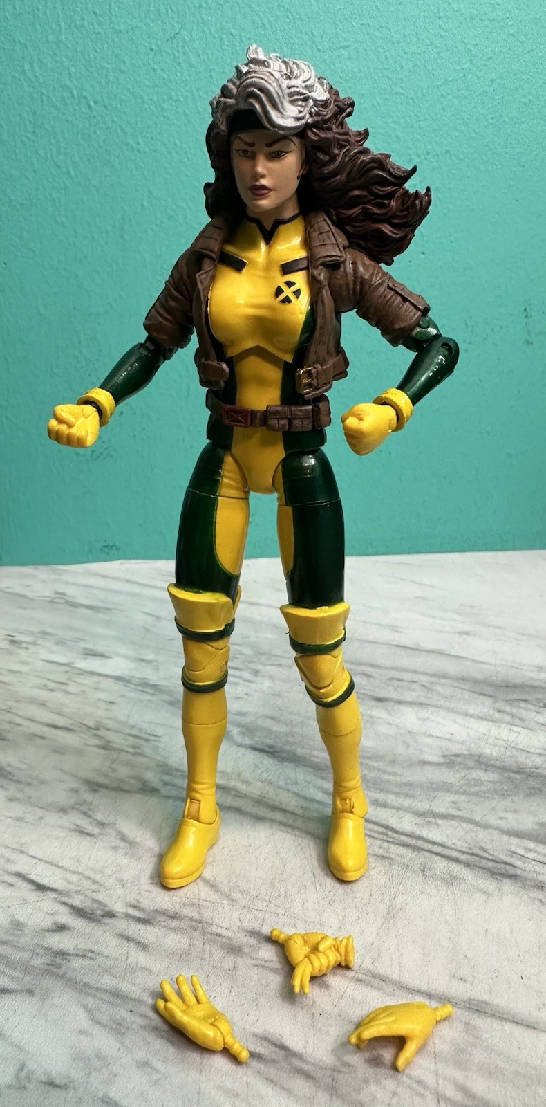 X-men Marvel's Rogue 7" Action Figure Incomplete