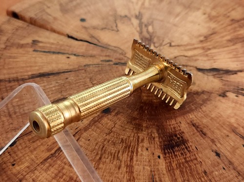 Segal VTG Proprietary Blade Safety Razor - Picture 3 of 5