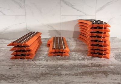 Lionel Curve O Fastrack Special Edition 50th Anniversary Hot Wheels Orange 14pcs