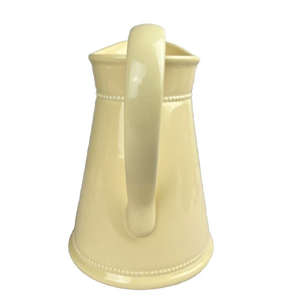 Jarra de cerámica amarilla Martha Stewart 48 oz - Borde con cuentas, estilo granja. Foto 3 de 4