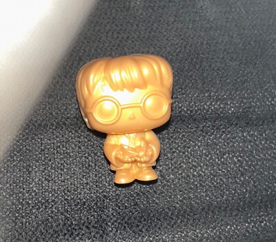 Harry Potter Kinder Joy GOLD FIGURE