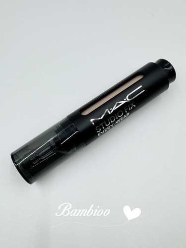 Mac Studio Fix Every-Wear All-Over Face Pen 0.41oz/12ml NW18 - Picture 4 of 5