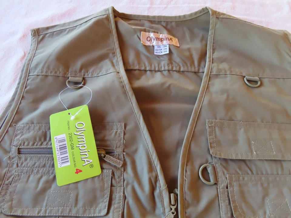 OlympinA Fishing Vest Mens 2XL Hunting Photography Pockets - 10 Outside 4 In NWT - Image 4 of 4