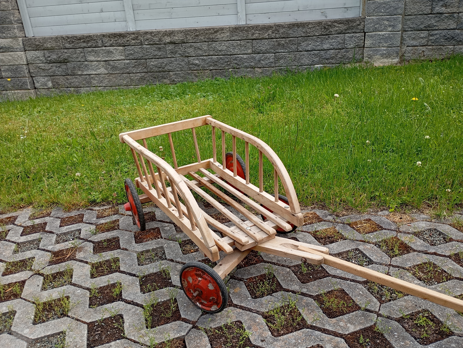 Picture 5 of 6