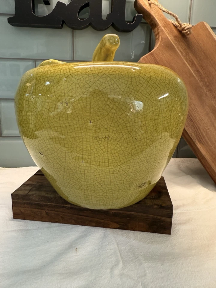 Decoración de manzana cerámica esmalte craquelado verde grande - escultura de fruta de terracota Foto 3 de 4