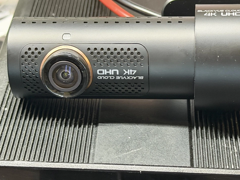 Cámara de tablero BlackVue DR900X2CH256GB + MÓDULO LTE Foto 2 de 2