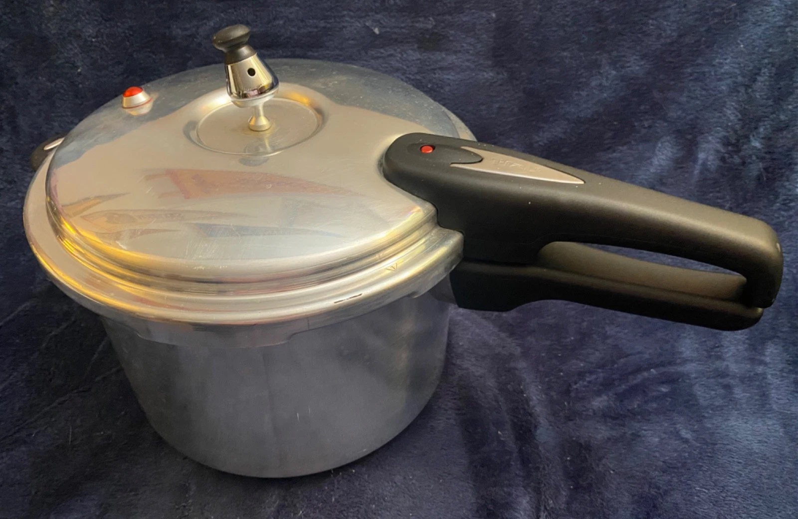 T-FAL 6qt 5.7 liter Stainless Steel Stove Top Pressure Cooker Pot 92160T manual
