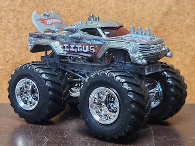 2004 Hot Wheels 1:64 Scale Monster Jam   Titus Monster Truck [Loose] Metal Base