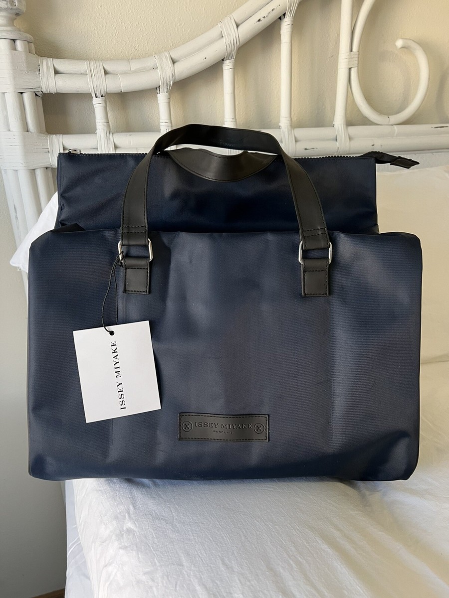 Issey Miyake Parfums Navy Blue Tote Gym Bag Travel Bag NWT