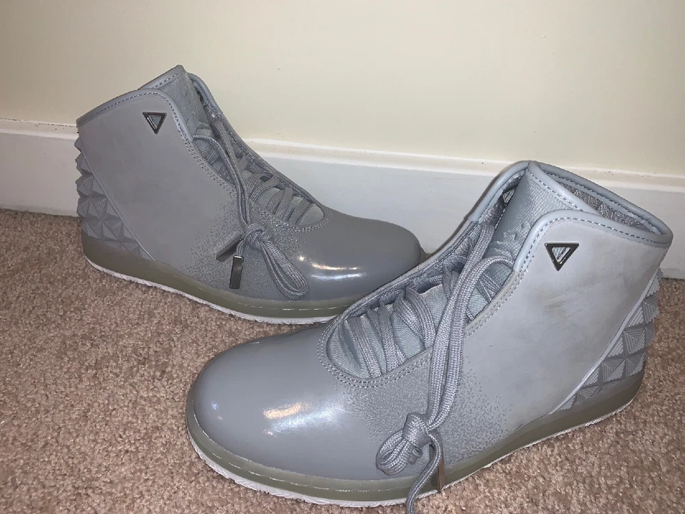 NUEVOS ZAPATOS DE BALONCESTO NIKE JORDAN INSTIGATOR PARA HOMBRE GRIS LOBO TALLA 9.5 US 705076 004 Foto 3 de 4