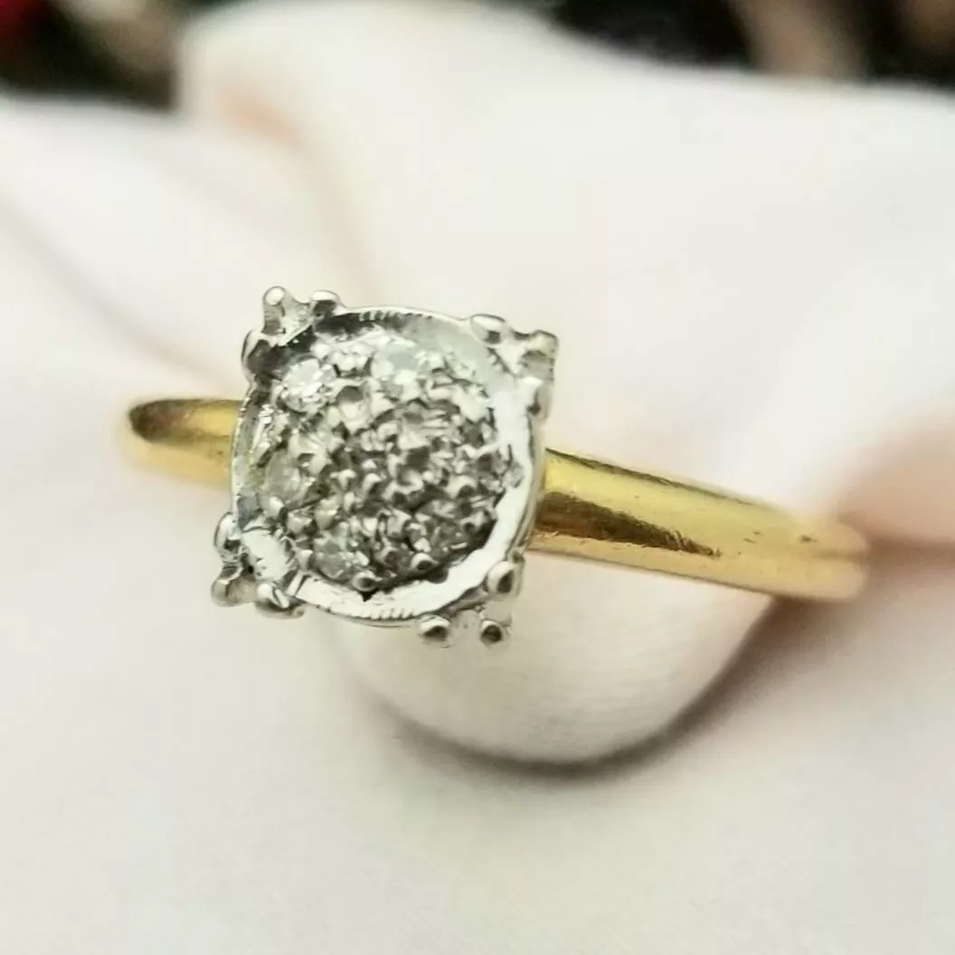 14K Gold Oval Diamond Cluster Engagement Ring – David's House of Diamonds