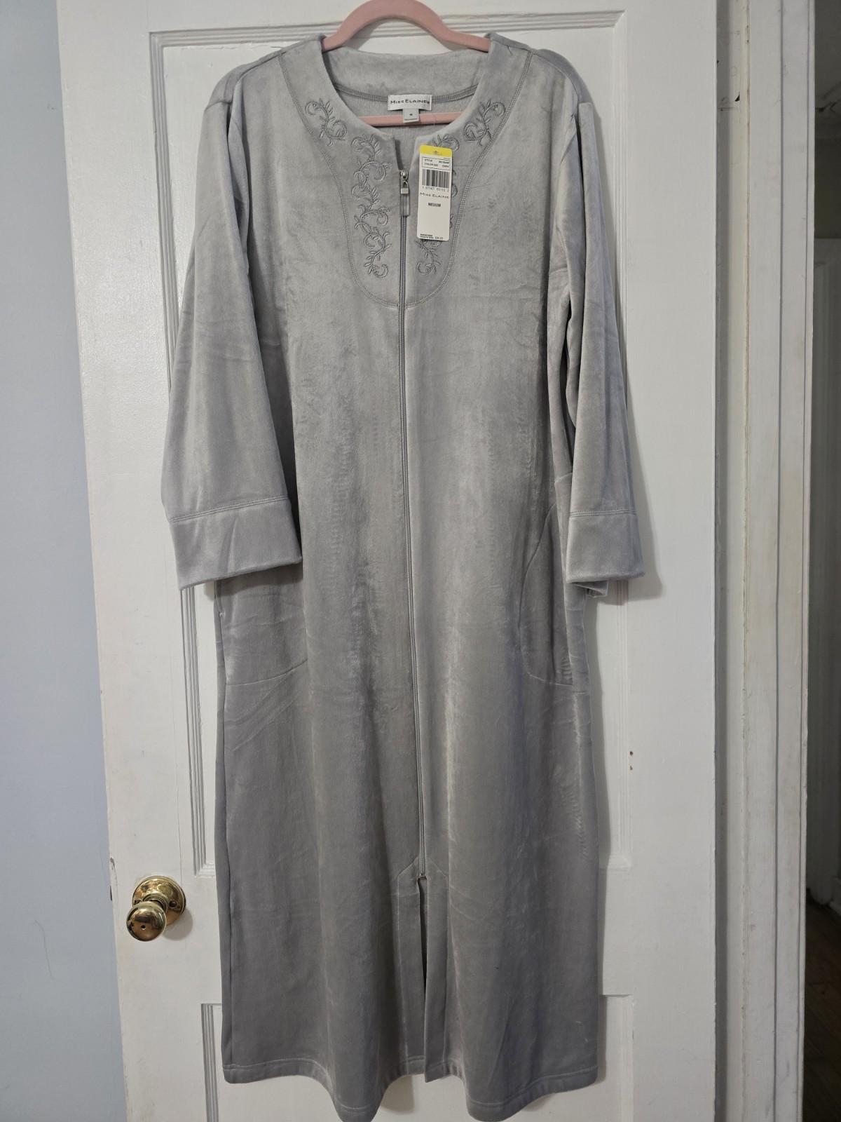 Miss Elaine Women's Long-Sleeve Velveteen Zip Front Robe Gray Size M NWT