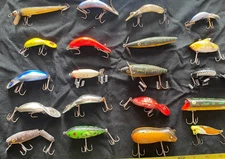 Vintage lot lures 20 mixed brands Heddon TadPolly Lucky 13 Sonar Flash Tad +