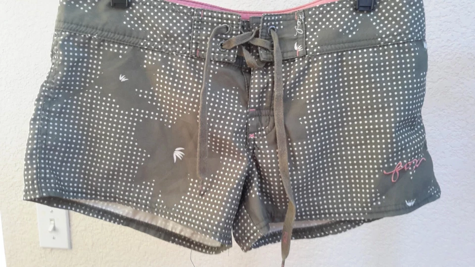 Pantalones Cortos Fox Niñas Talla 3 Tablero Cordón Cintura Monopatín Lunares/Flor Foto 2 de 4