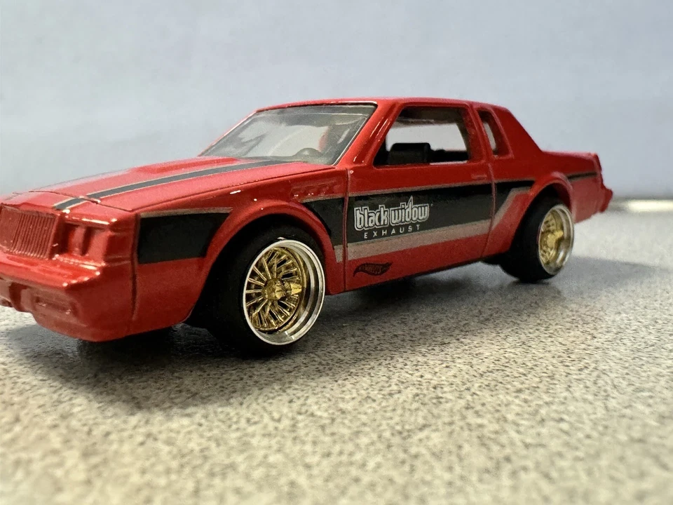 Hot Wheels Muscle Mania 4/10 2020 Red '87 Buick Regal GNX Loose LODC Wheel Swap - Image 4 of 4