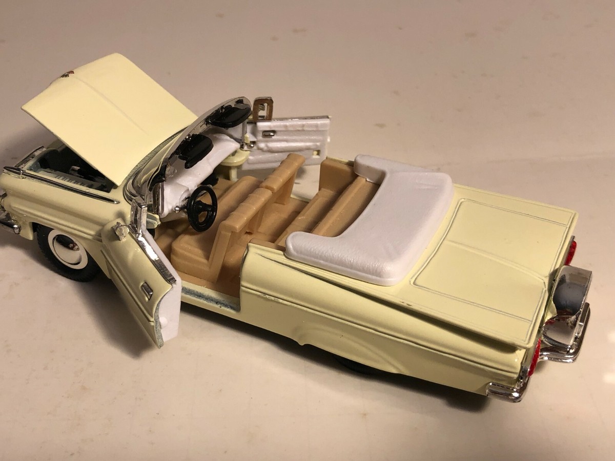 SUNNYSIDE 1959 CHEVY IMPALA CONVERTIABLE YELLOW 1:32 DIECAST
