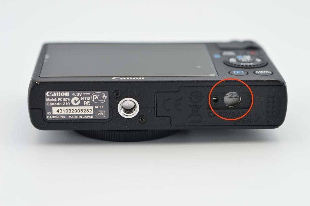 Canon Digital Camera PowerShot S100 Black 12.1 MP W/Charger