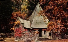 Vintage Postcard -Le Conte Memorial Lodge Exterior View Un-Posted