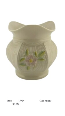 Vintage Belleek Cachepot mit Wildrosenmotiv