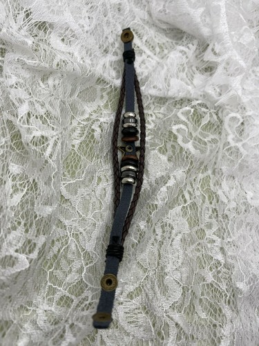 Dark Brown 3 strap Star Beaded Leather Strap Bracelet - Picture 6 of 9