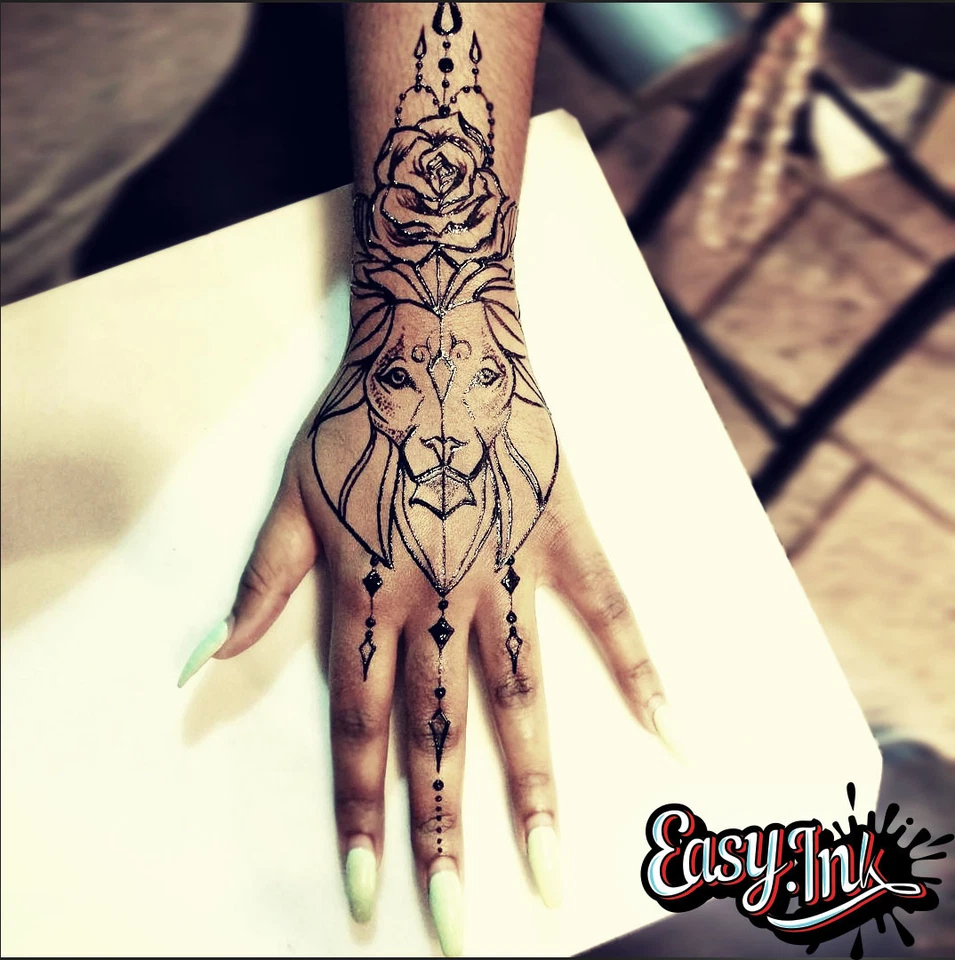 Kit de tinta para tatuaje temporal Easy.ink™ a mano alzada, tinta súper oscura, jagua pura, no henna Foto 4 de 4