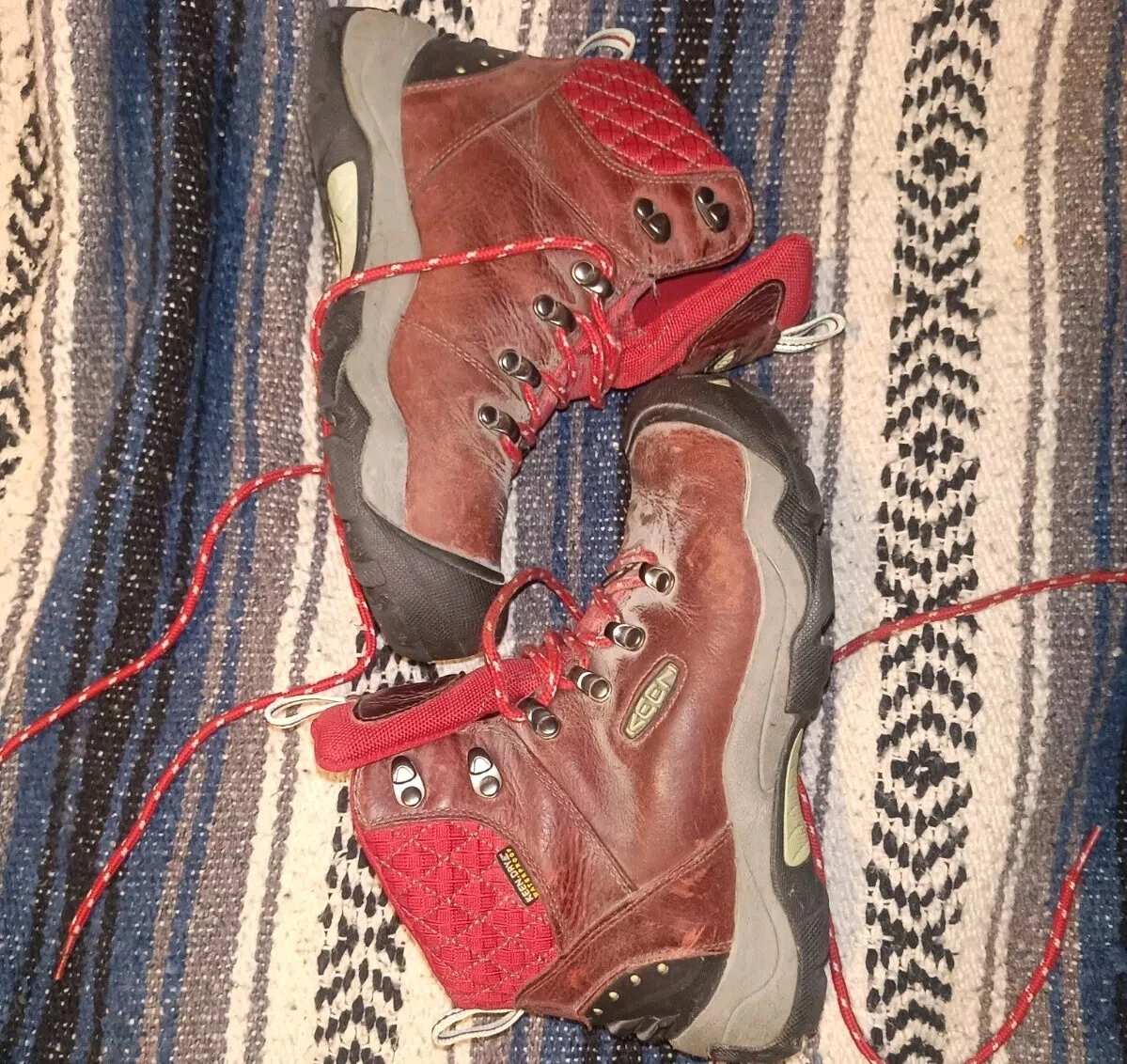 Keen Revel III Hiking Boots Women’s 6 Leather Insulated Waterproof Red 1013216