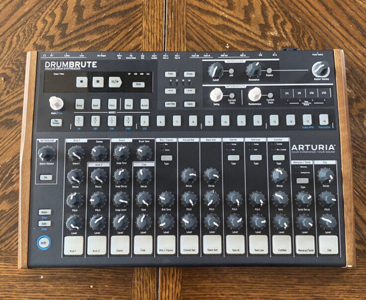 Arturia DrumBrute Drum Machine Analog Drum Synthesizer Arturia DrumBrute Drum Machine Analog Drum Synthesizer