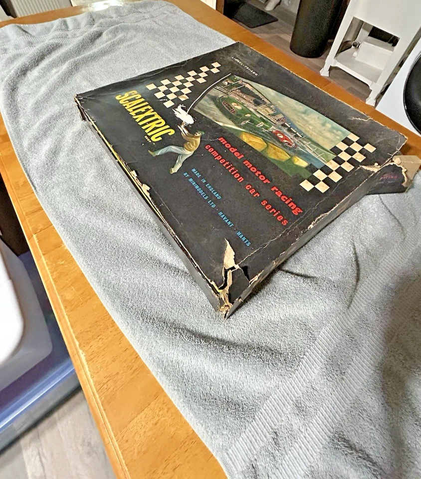 Vintage Scalextric track  Cm3  mostly complete but no cars  1960-1962 - Image 3 of 4