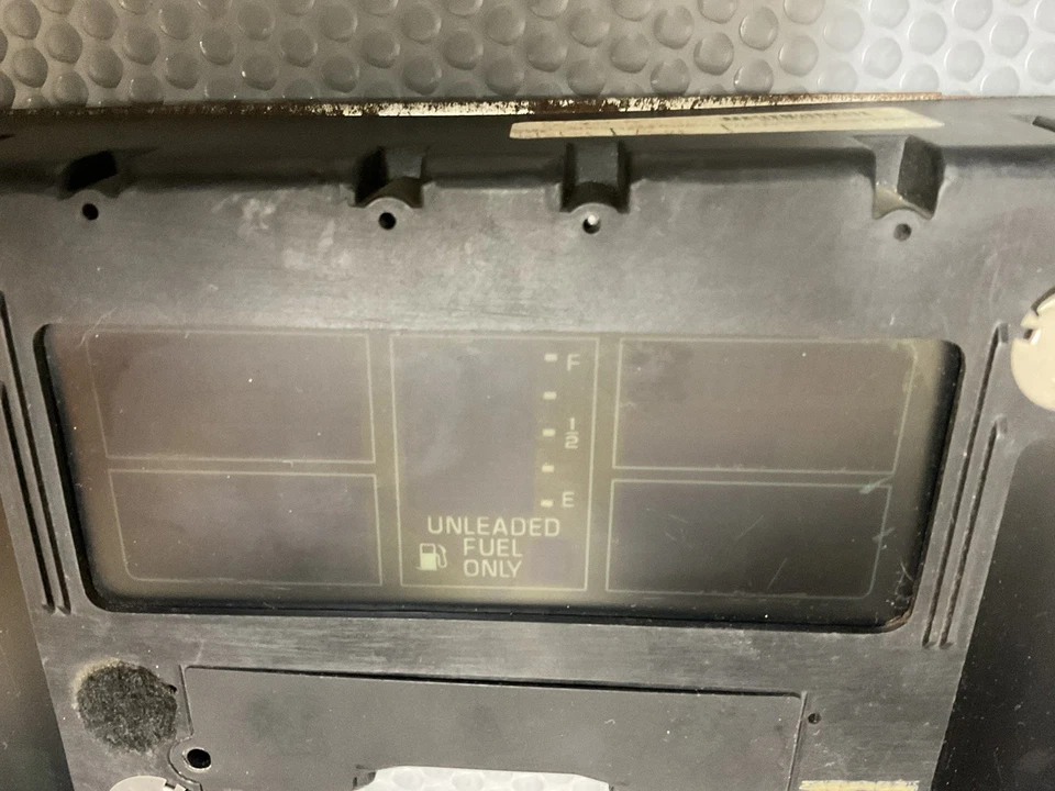 Chevrolet Corvette C4 1984 velocímetro cuadro de instrumentos cuadro de indicadores Foto 3 de 4