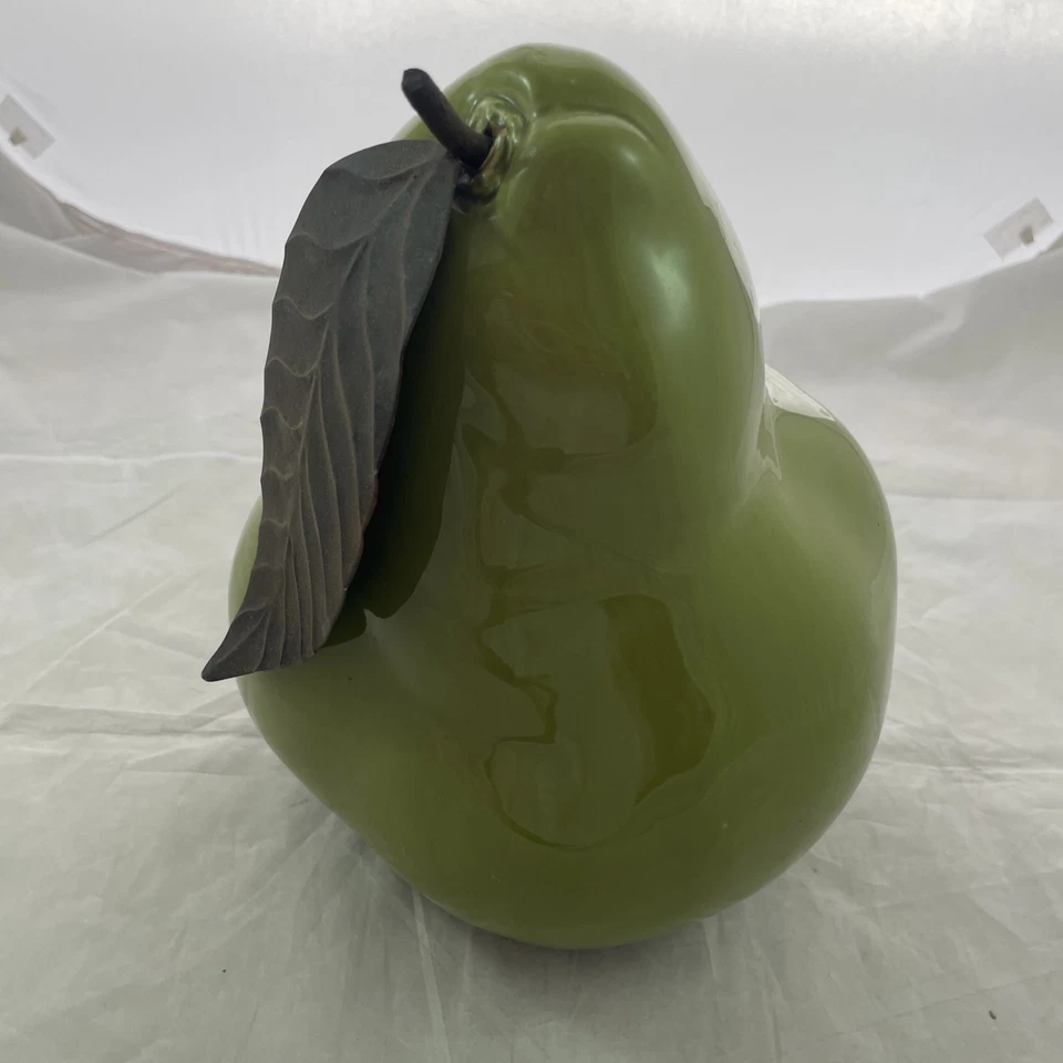 Manzana o pera verde grande con diseños de ballard de hoja de metal descontinuado 11" Foto 4 de 4