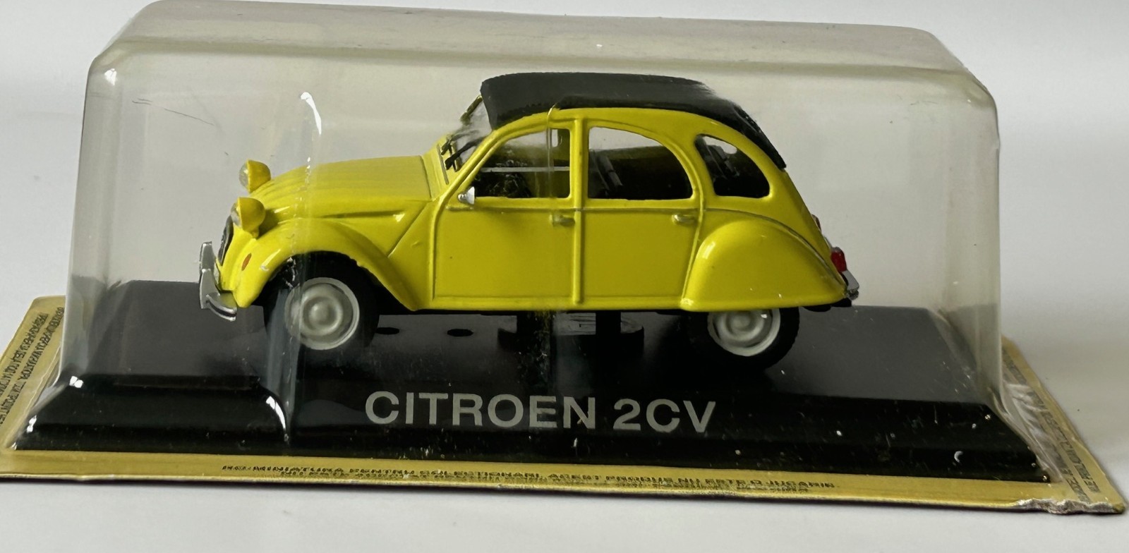 Citroen 2CV Classic Balkans Car Model Toy Yellow Diecast 1:43 Scale DeAgostini