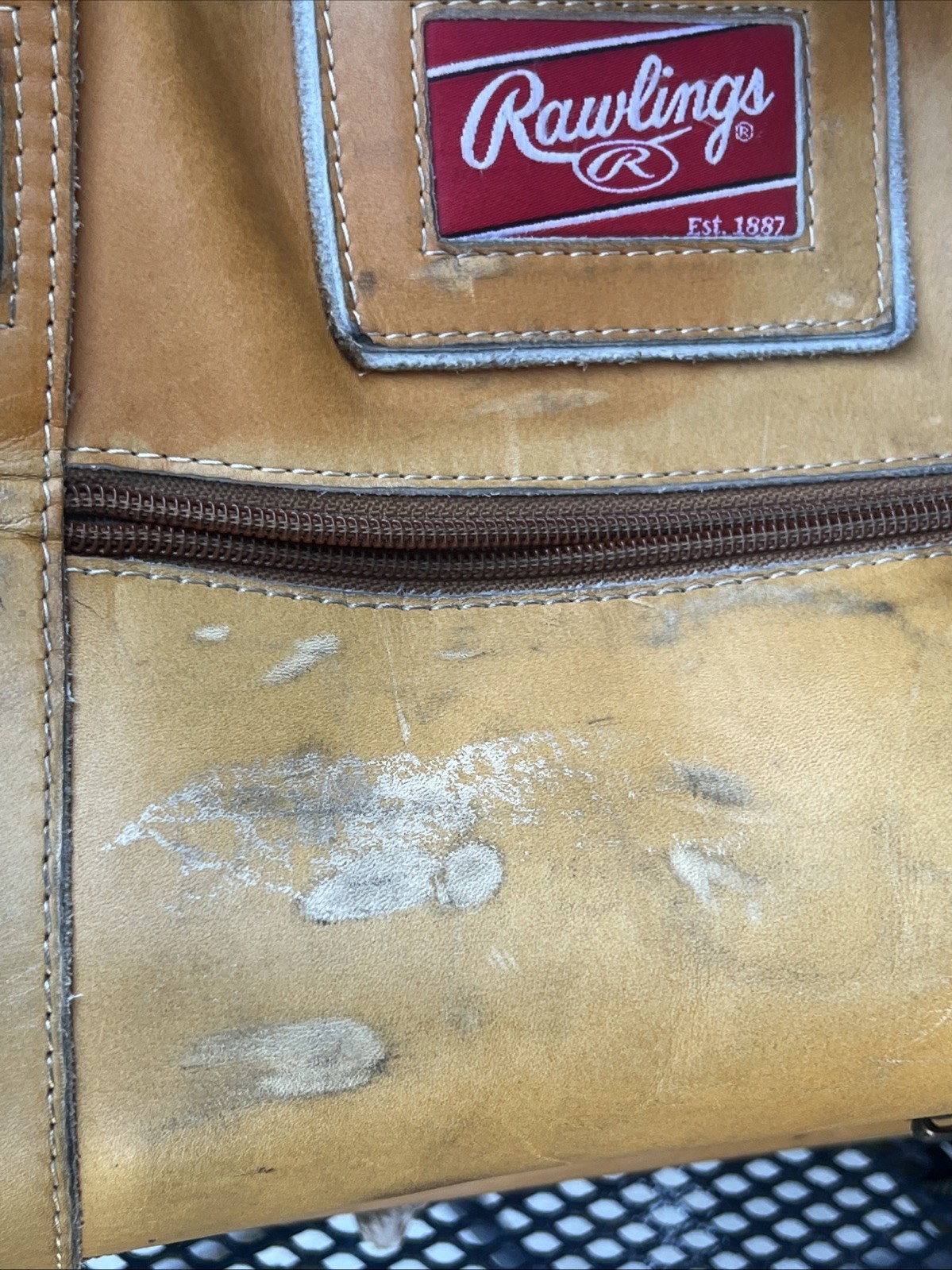 Rawlings Heart of the Hide Suitcase Travel Bag Suitcase Rolling Lombardo Duffle