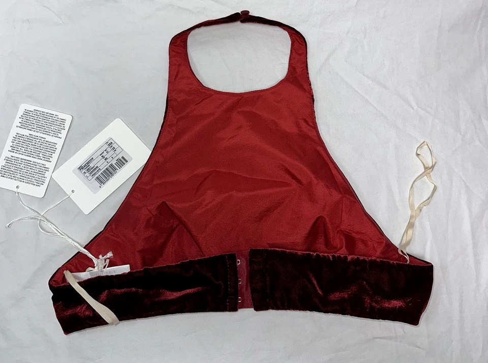 Top corto Valentino Garavani rojo terciopelo satinado talla IT 42 US 6 NUEVO CON ETIQUETAS PRECIO DE VENTA SUGERIDO POR EL FABRICANTE 750 $ Foto 2 de 4