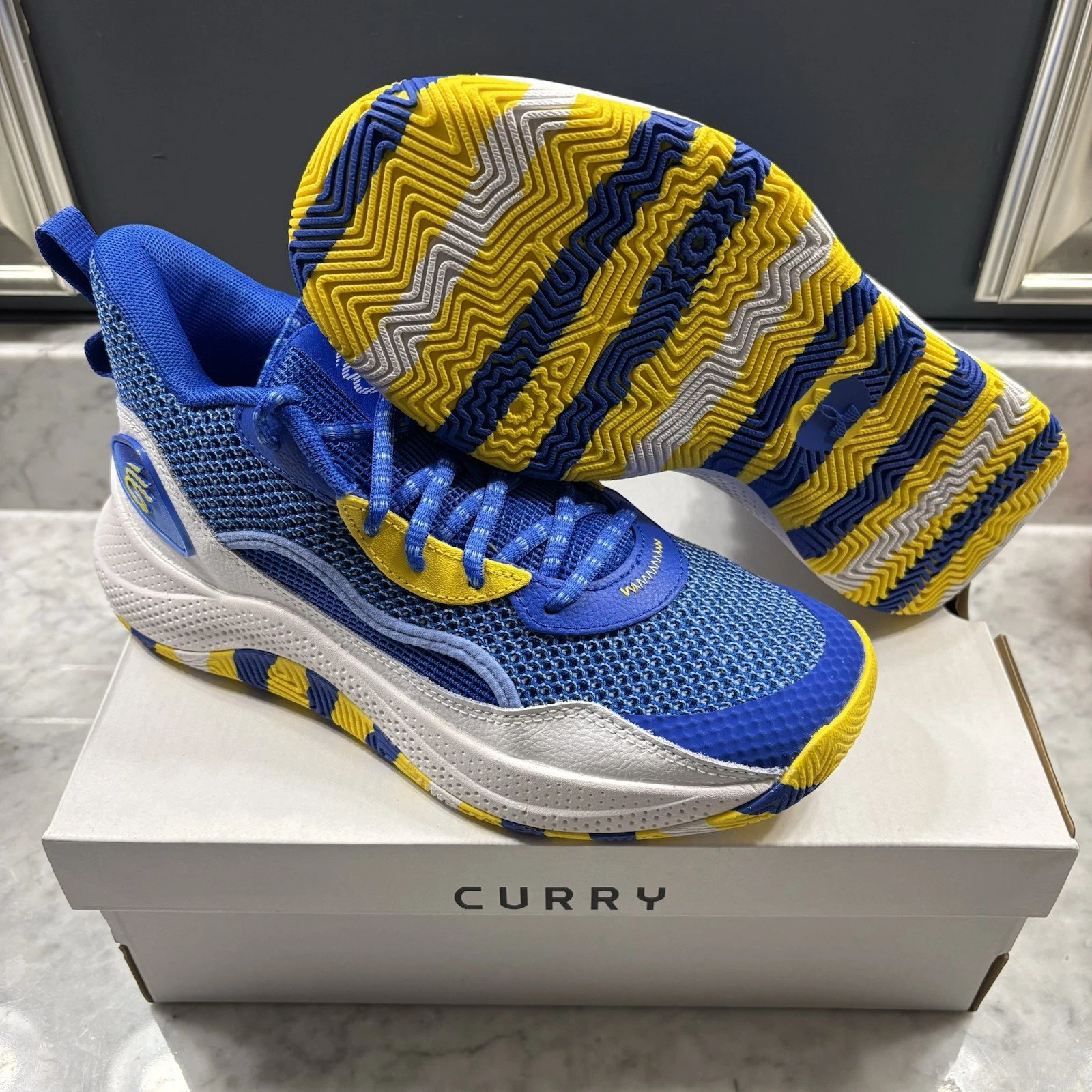Under Armour Curry 3Z 24 Big Kids 6Y Youth Basketball Shoe Lace Up Blue Yellow