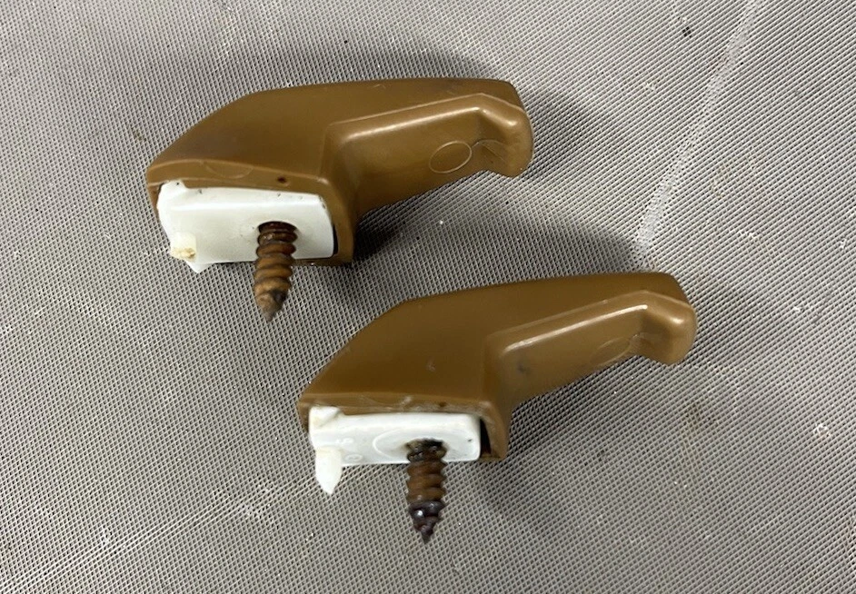 Ford Mustang Galaxie Torino Fairlane LTD 1968-1979 ganchos para colgar abrigo Marauder OE Foto 4 de 4