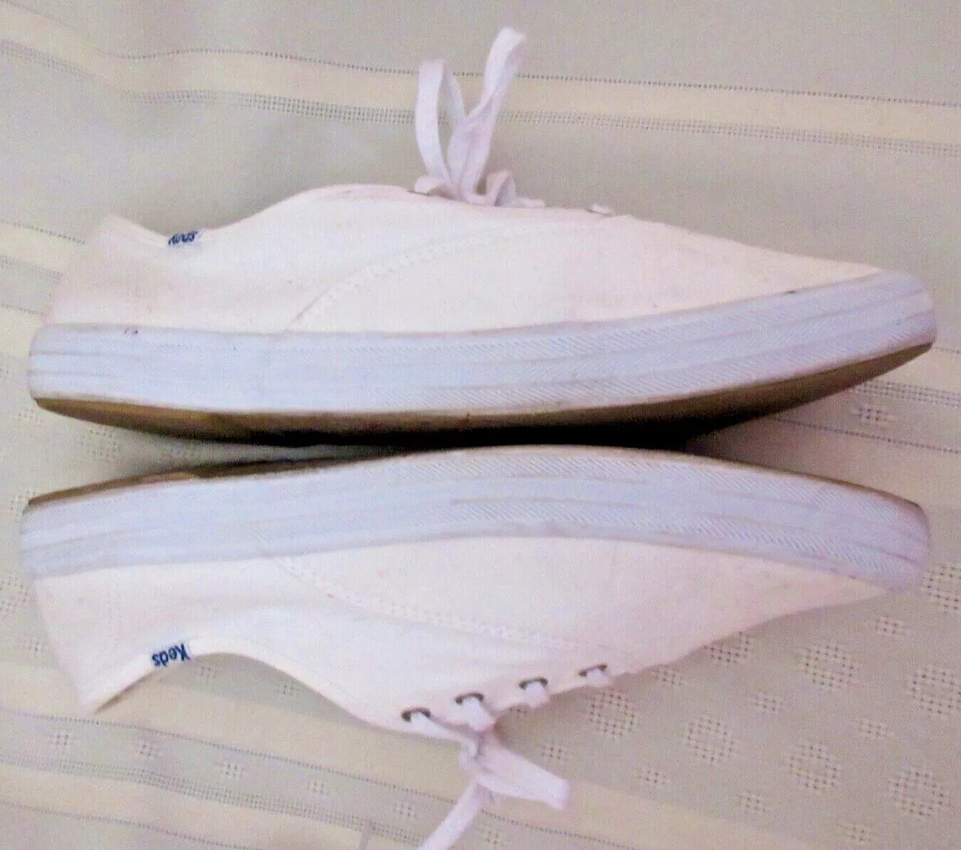 Keds Women WHITE CANVAS CUSHIONED Sneakers Flats Lace… Gem