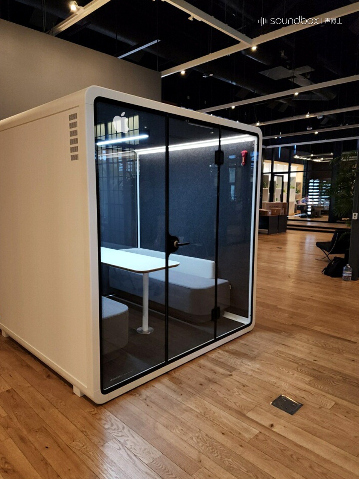 Modern 4 Person Study Pod/Meeting Space w/Sound Isolation and ...
