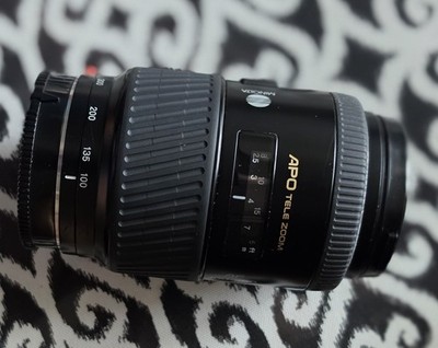 Minolta AF APO TELE ZOOM 100-300mm 1:4.5(32)-5.6