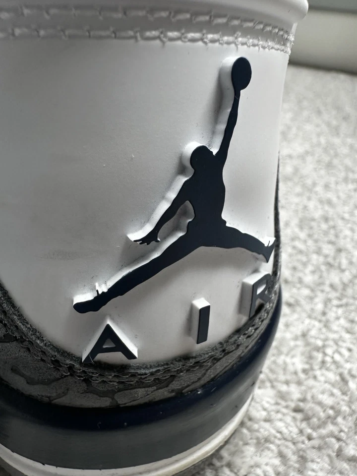 Nike Air Jordan 3 Retro "White Midnight Navy"   UK Size 9, photo 2 of 5