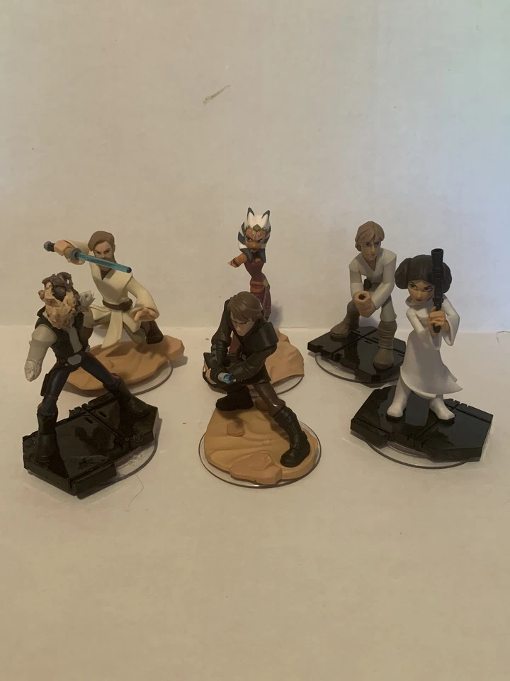 PS3 Disney Infinity Lote 2 Jogos 2 Portais 14 Figuras - Alguns Figuras Danificados - Imagem 2 de 4